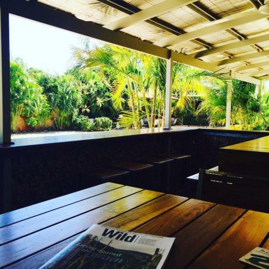 Derby Lodge Motel Bagian luar foto